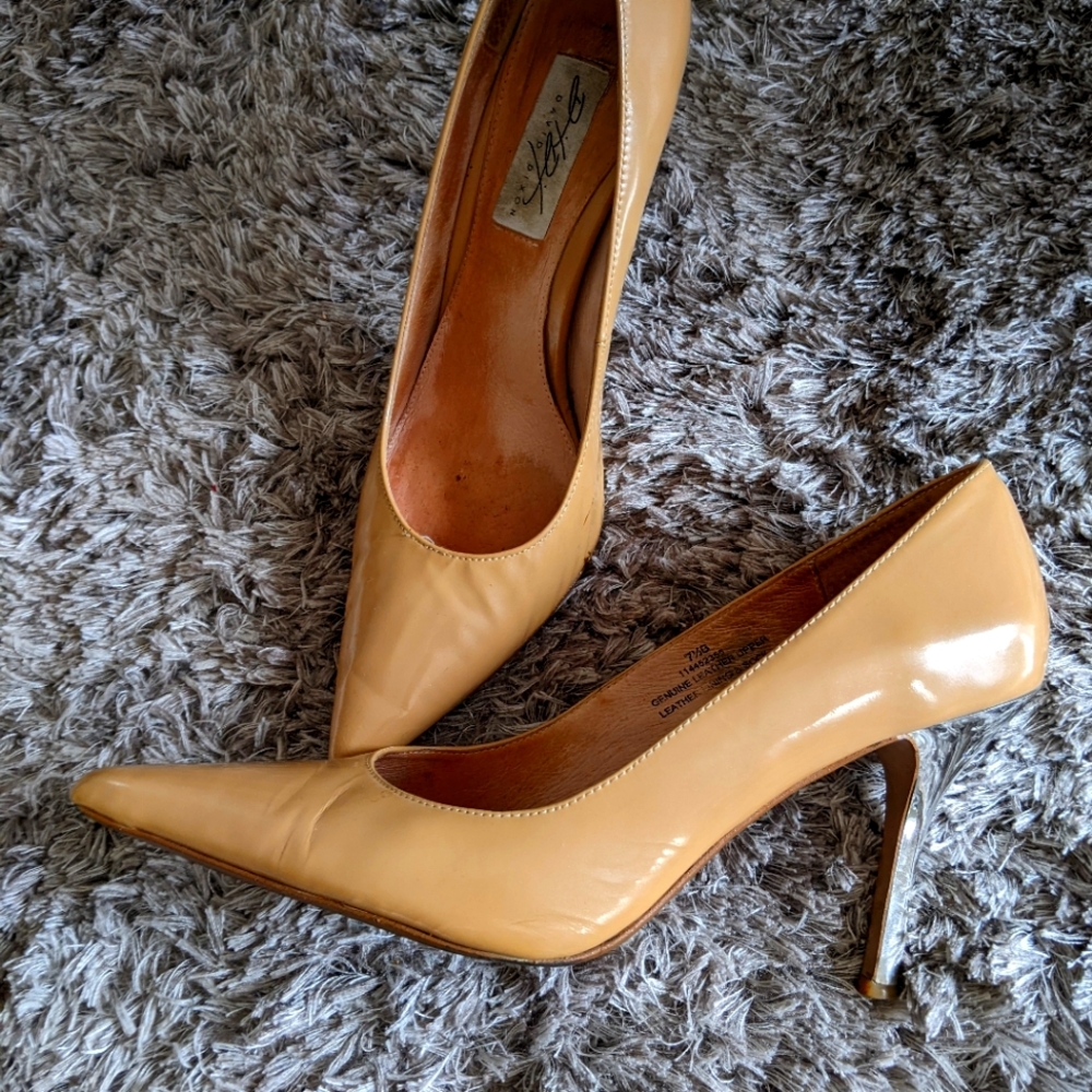 David Dixon nude patent pump